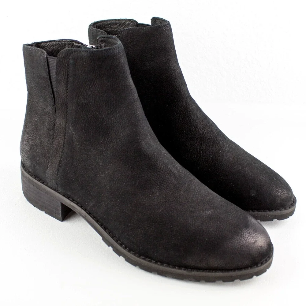 Caslon Ollie Water Resistant Nubuck Leather Ankle Boots Womens SIZE 6.5 - Picture 1 of 5